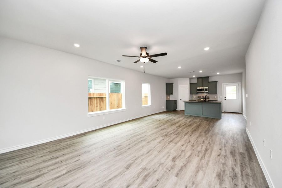 Spacious, unfurnished interior of a new home in The Enclave at Spring Branch, Montgomery (Image 34). Spacious, unfurnished interior of a new home in The Enclave at Spring Branch, Montgomery (Image 34).