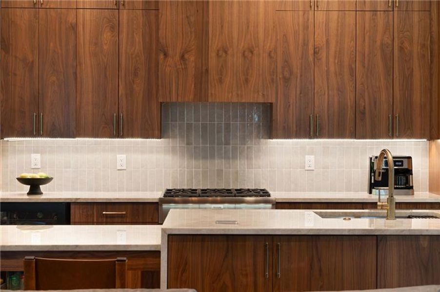 Furnished interior view inside a new home in , Atlanta (Image 33).