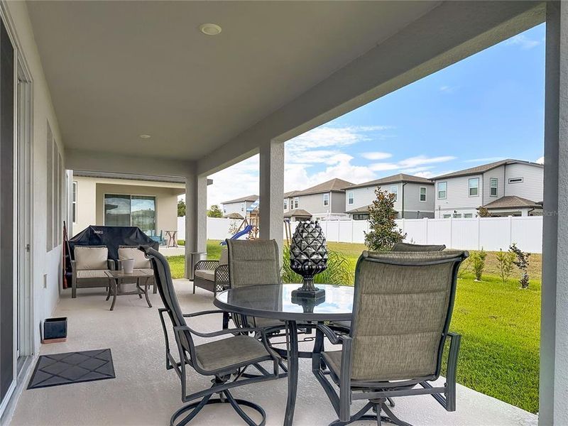 Exterior details and patio area of a home in , Minneola (Image 21).