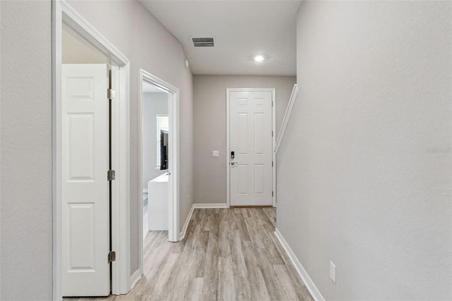 Spacious, unfurnished interior of a new home in , St. Cloud (Image 24).