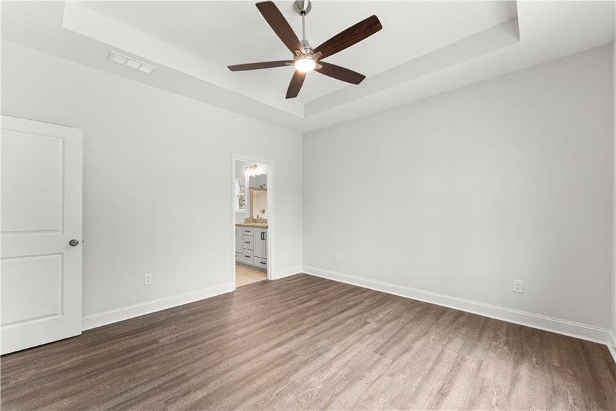 Spacious, unfurnished interior of a new home in , Cleveland (Image 39).