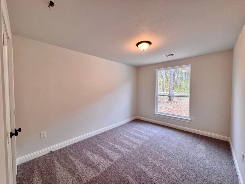 Spacious, unfurnished interior of a new home in Encino Estates, Dayton (Image 14).