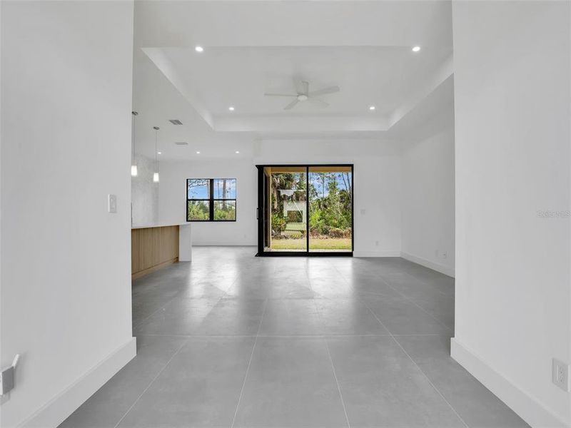Spacious, unfurnished interior of a new home in , Port Charlotte (Image 20).