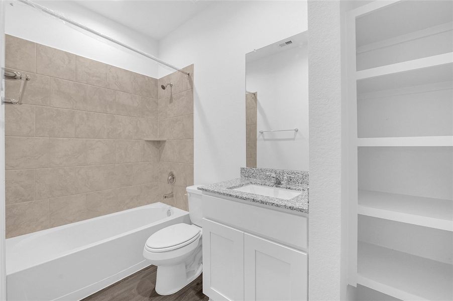 *Images and 3D tour are for illustration only and options may vary from home as built. *Images and 3D tour are for illustration only and options may vary from home as built.