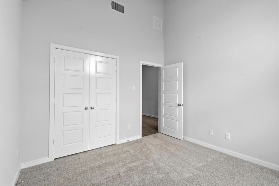 Spacious, unfurnished interior of a new home in Sienna 45', 50', Missouri City (Image 30).