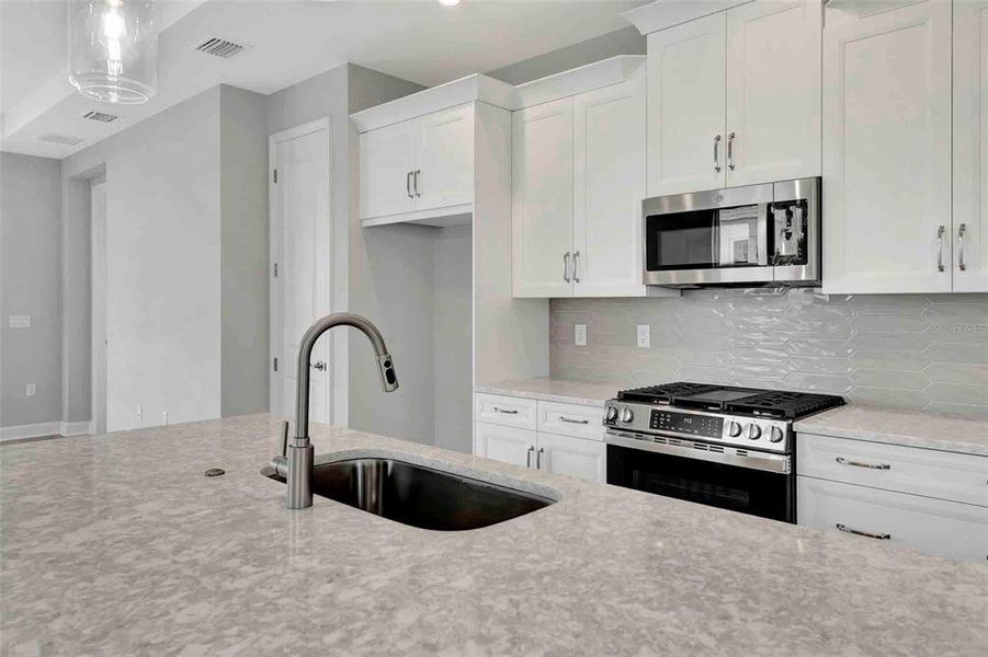 Furnished interior view inside a new home in Cresswind at Lake Harris, Tavares (Image 10).