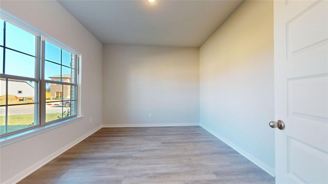 Spacious, unfurnished interior of a new home in Lexington Heights 50', Willis (Image 16).