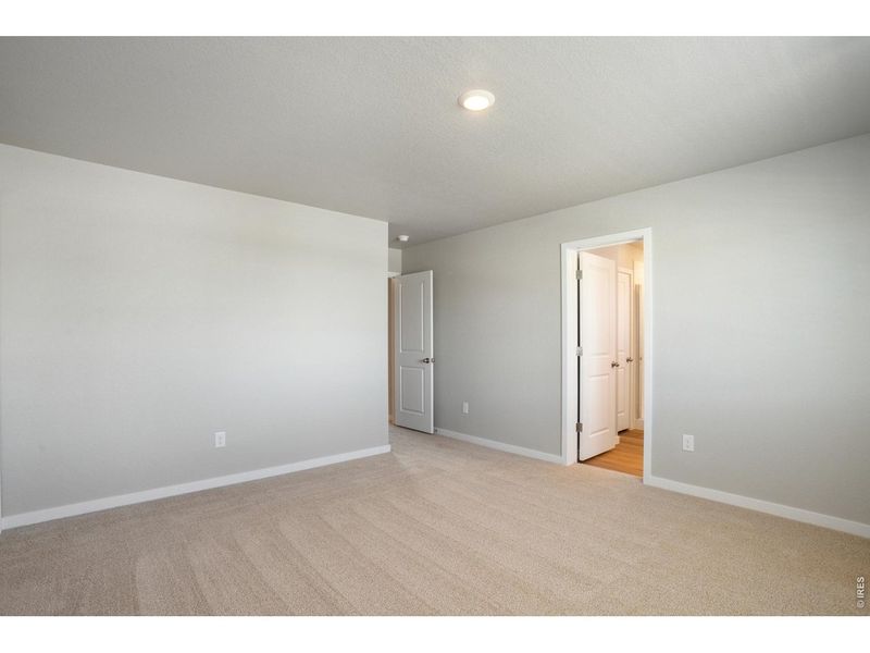 Spacious, unfurnished interior of a new home in , Frederick (Image 12).
