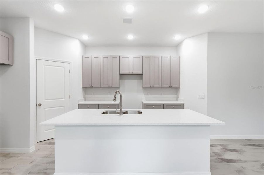 Furnished interior view inside a new home in , Altamonte Springs (Image 6).