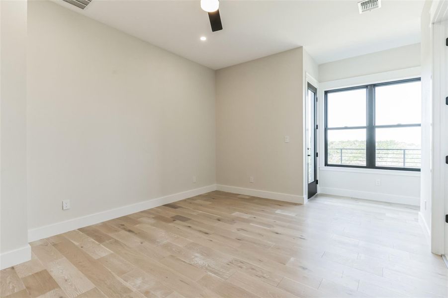 Spacious, unfurnished interior of a new home in , Horseshoe Bay (Image 21). Spacious, unfurnished interior of a new home in , Horseshoe Bay (Image 21).