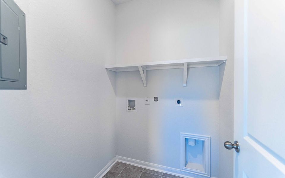 Spacious, unfurnished interior of a new home in Morgan Meadows, San Antonio (Image 12).