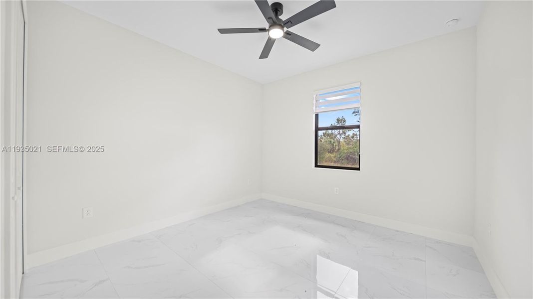 Spacious, unfurnished interior of a new home in , Lehigh Acres (Image 29).