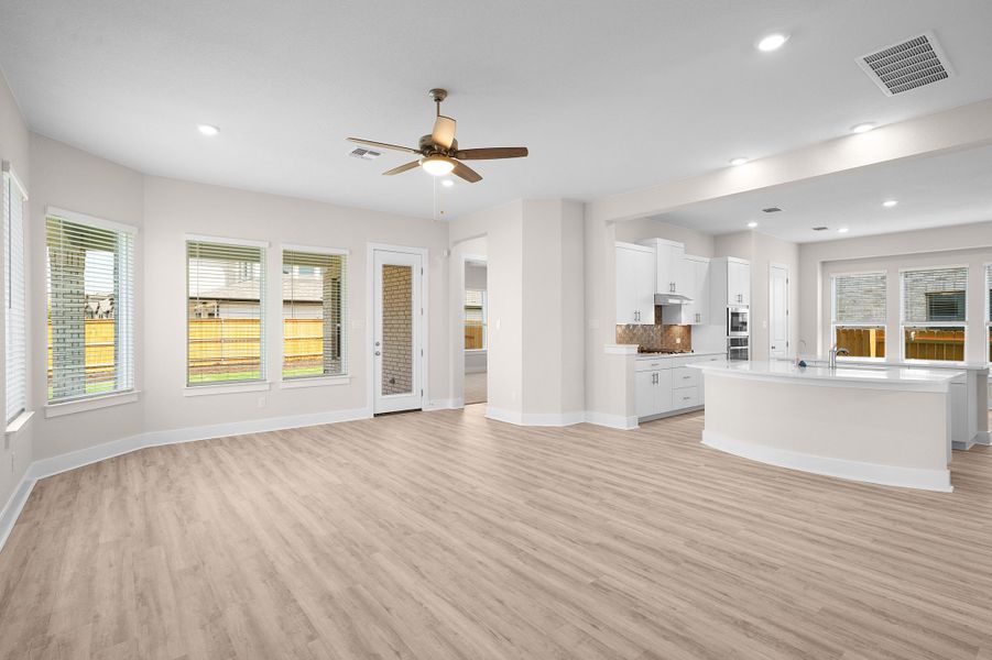 Spacious, unfurnished interior of a new home in Lariat, Liberty Hill (Image 70). Spacious, unfurnished interior of a new home in Lariat, Liberty Hill (Image 70).