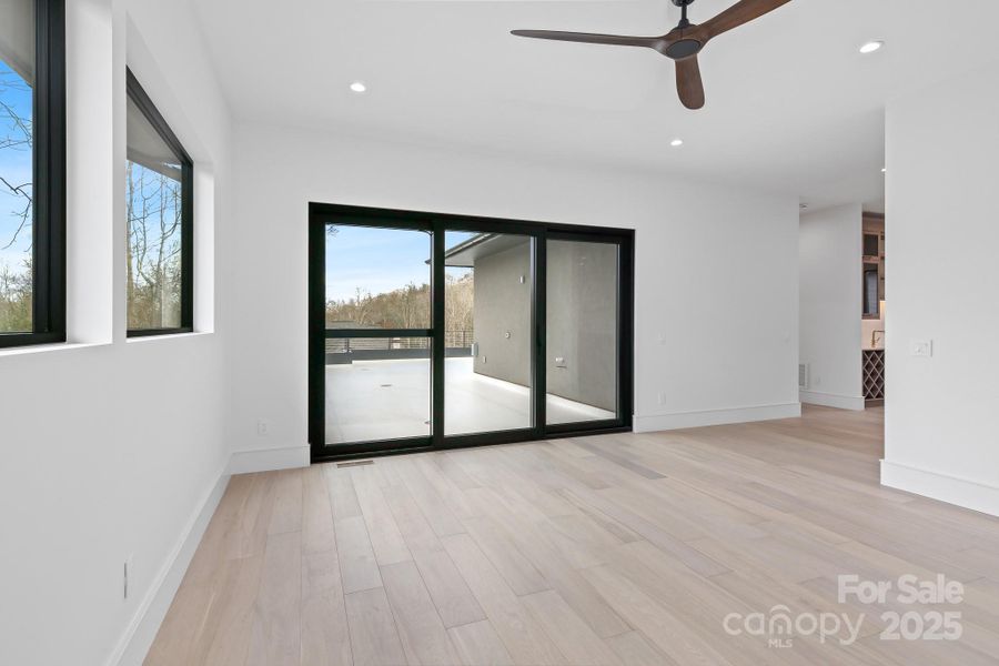 Spacious, unfurnished interior of a new home in , Arden (Image 18).