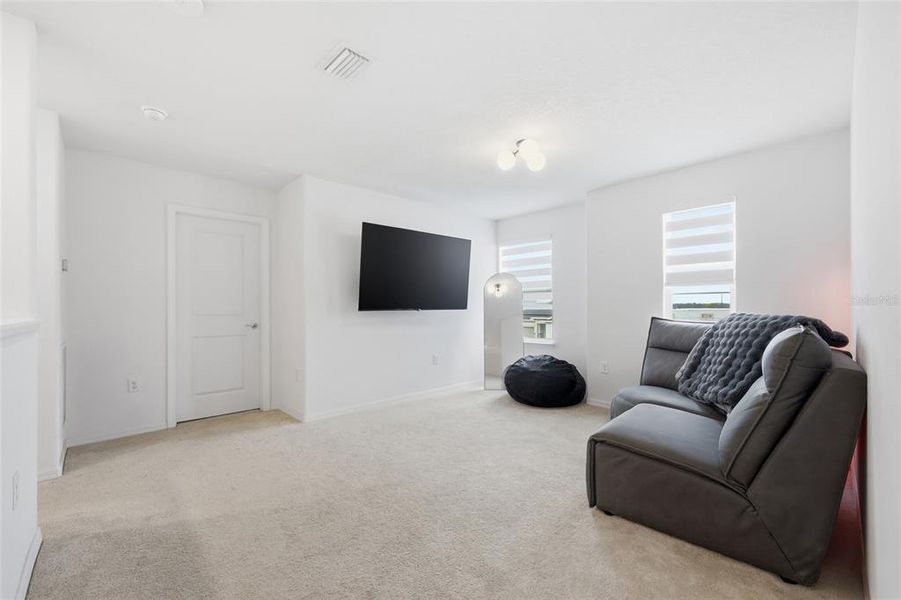 Image 45 of a home in .