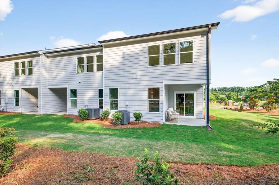 Exterior details and patio area of a home in , Jefferson (Image 3).