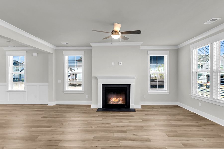 Spacious, unfurnished interior of a new home in Hewing Farms, Summerville (Image 27).