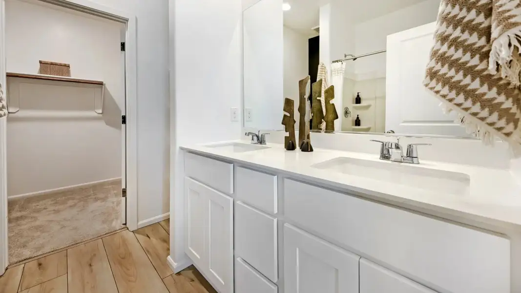 Representative furnished interior of a home built from the Hadley Plan 3470 by Lennar in Teravalis, Buckeye (Image 15).