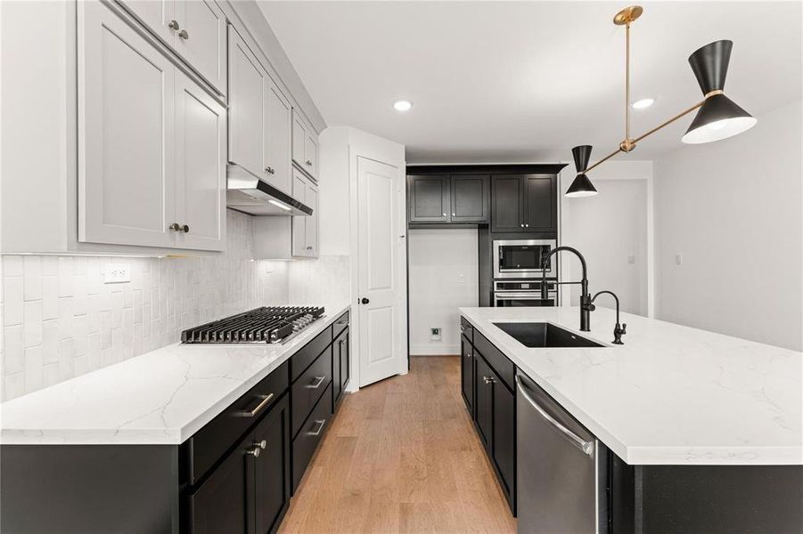 Furnished interior view inside a new home in Cross Creek Ranch 45' 70', Fulshear (Image 16).