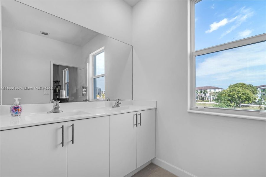 Furnished interior view inside a new home in , Homestead (Image 15).