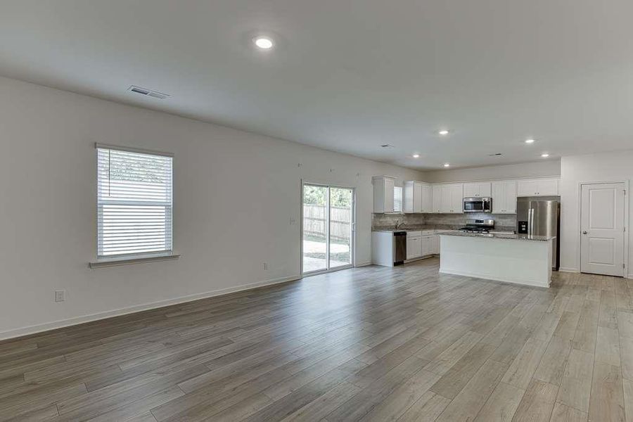 Spacious, unfurnished interior of a new home in , Loganville (Image 33). Spacious, unfurnished interior of a new home in , Loganville (Image 33).