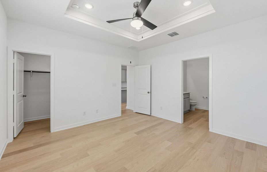 Spacious, unfurnished interior of a new home in Sunfield, Buda (Image 17). Spacious, unfurnished interior of a new home in Sunfield, Buda (Image 17).