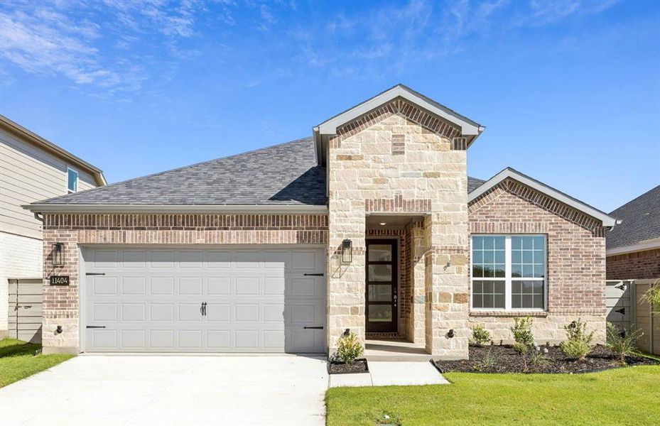 NEW CONSTRUCTION: Stunning new home available at Treeline