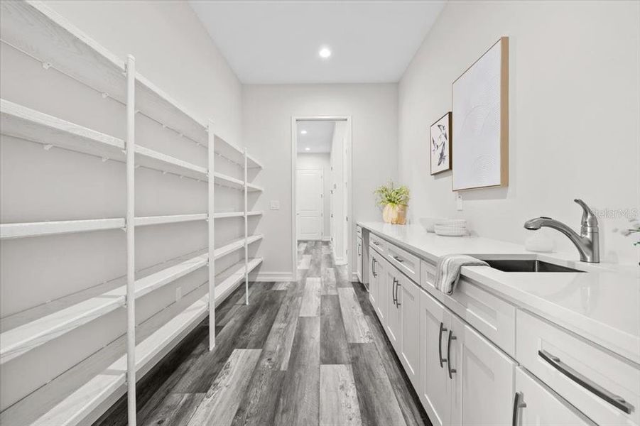 Furnished interior view inside a new home in , Lecanto (Image 12).