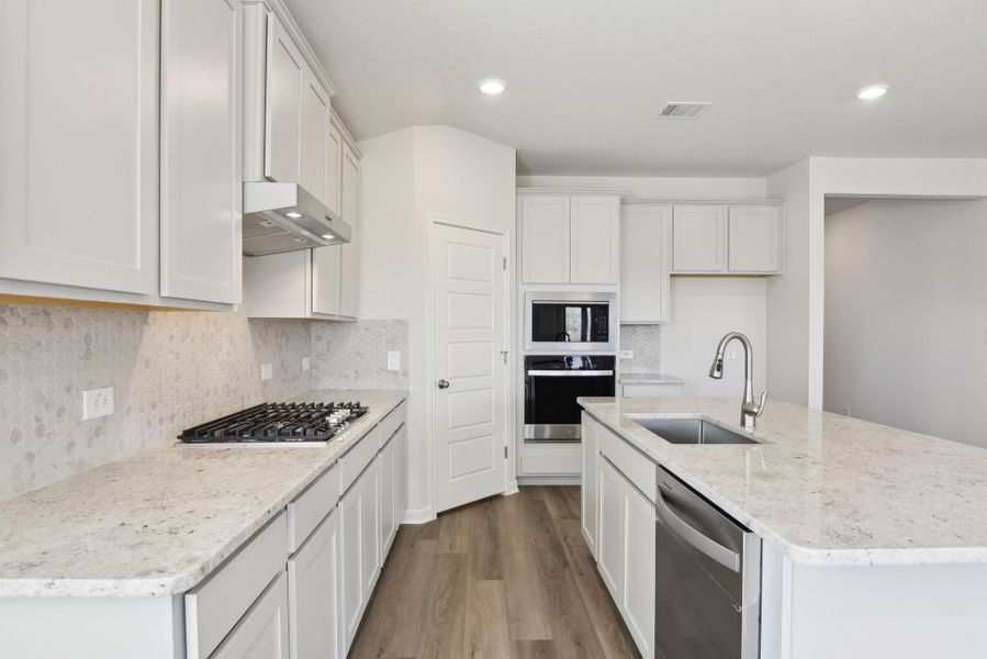 Photo is not of the actual home but is an inspirational photo of builder’s model home and may depict options, furnishings, and/or decorator features that are not included. Photo is not of the actual home but is an inspirational photo of builder’s model home and may depict options, furnishings, and/or decorator features that are not included.