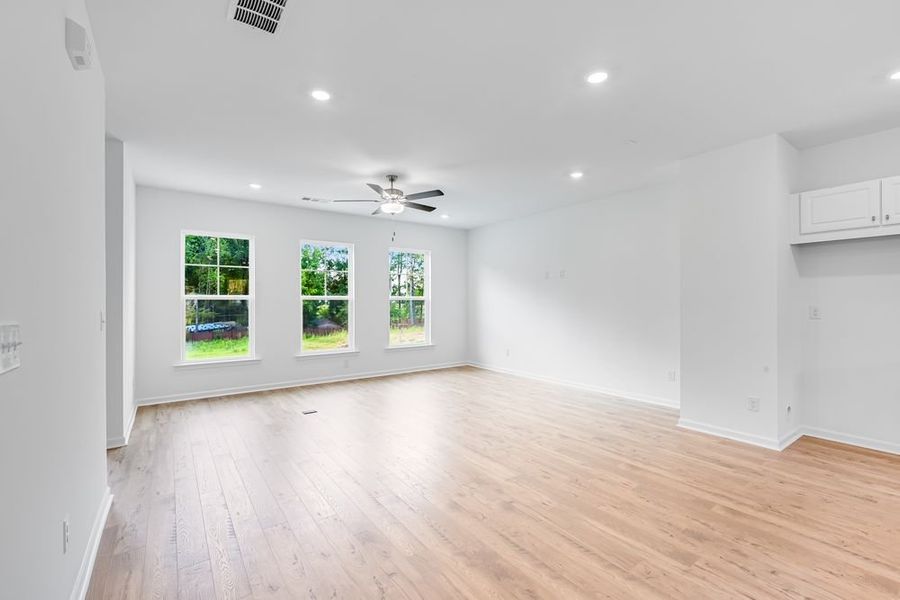 Spacious, unfurnished interior of a new home in Chandler Run, Tucker (Image 15).