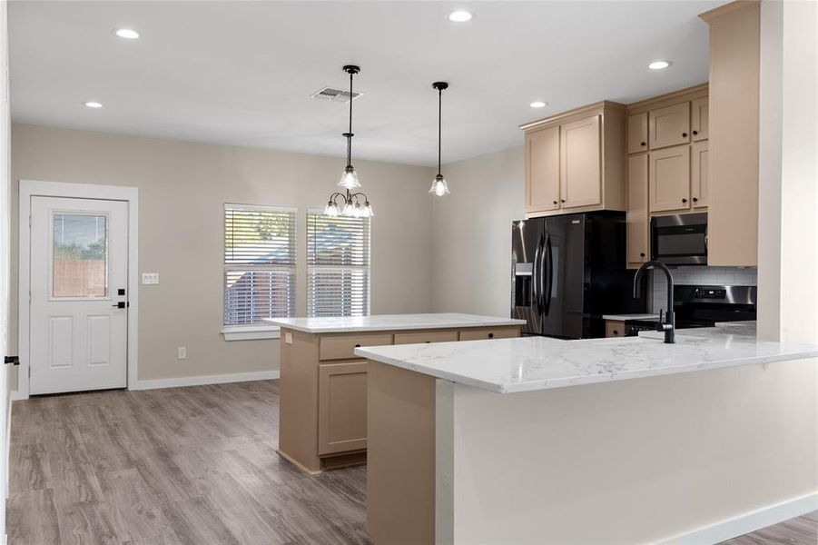 Furnished interior view inside a new home in , Sulphur Springs (Image 7).