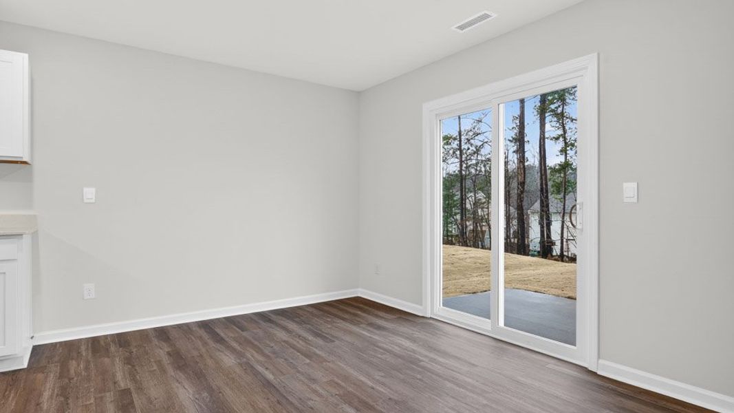 Spacious, unfurnished interior of a new home in Mangum Farms, Stem (Image 21).