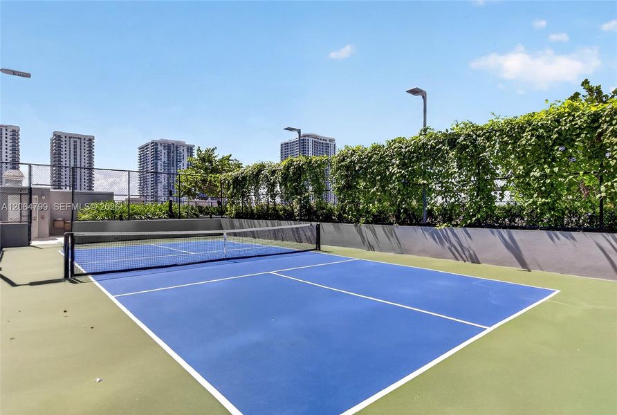 Community amenities in , Miami (Image 27). Community amenities in , Miami (Image 27).