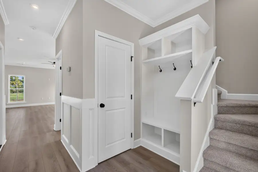 Edisto – Foyer Drop Zone with Built-In Storage Edisto – Foyer Drop Zone with Built-In Storage