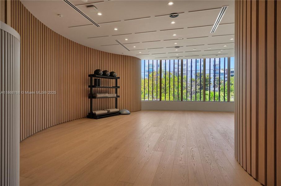 Spacious, unfurnished interior of a new home in , Bay Harbor Islands (Image 16). Spacious, unfurnished interior of a new home in , Bay Harbor Islands (Image 16).