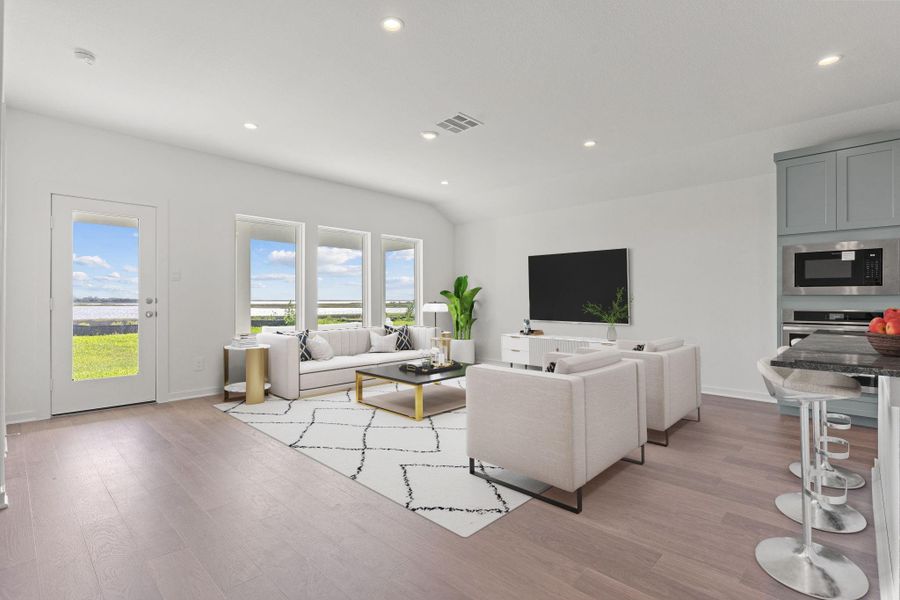 Furnished interior view inside a new home in Grand Cay Harbour, Texas City (Image 9).