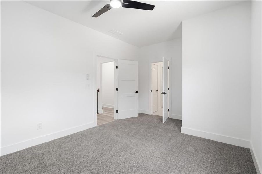 Spacious, unfurnished interior of a new home in , Jefferson (Image 23).