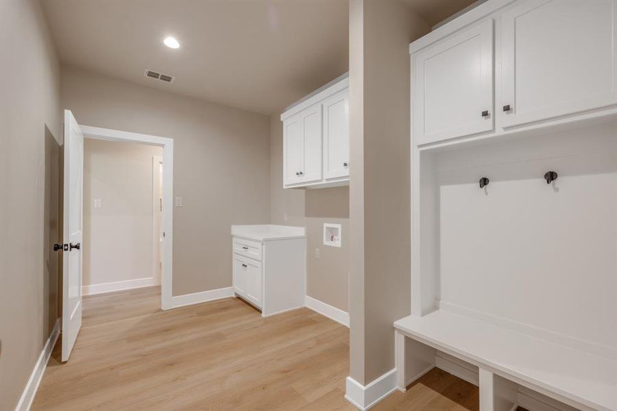 Spacious, unfurnished interior of a new home in , Abilene (Image 26). Spacious, unfurnished interior of a new home in , Abilene (Image 26).
