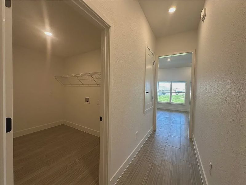 Spacious, unfurnished interior of a new home in Densan Park, Oxford (Image 12).