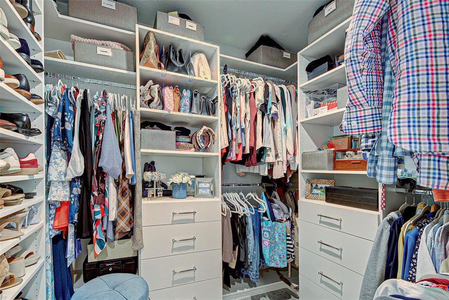 Close-up of interior finishes inside a home in , Port Charlotte (Image 21). Close-up of interior finishes inside a home in , Port Charlotte (Image 21).