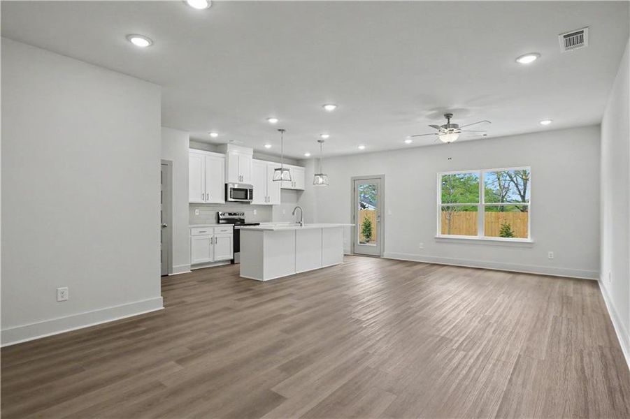 Spacious, unfurnished interior of a new home in , Norcross (Image 17).