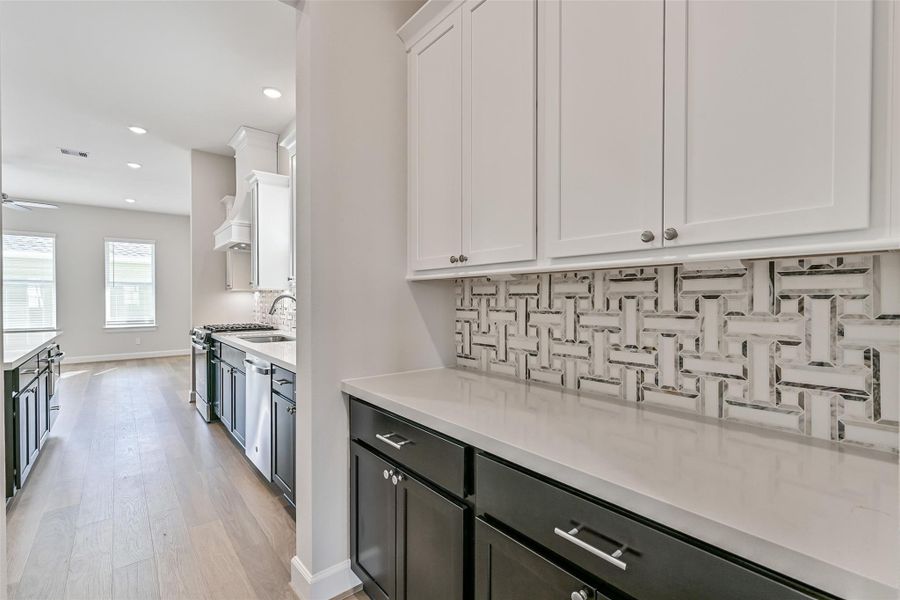 Furnished interior view inside a new home in Pearland Old Townsite, Pearland (Image 19).
