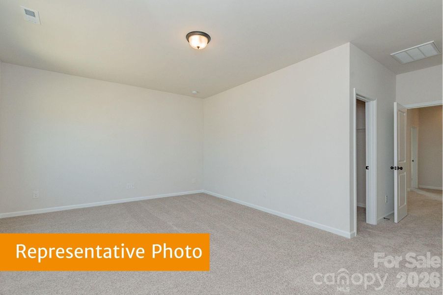 Spacious, unfurnished interior of a new home in Catawba Trace, Catawba (Image 15).