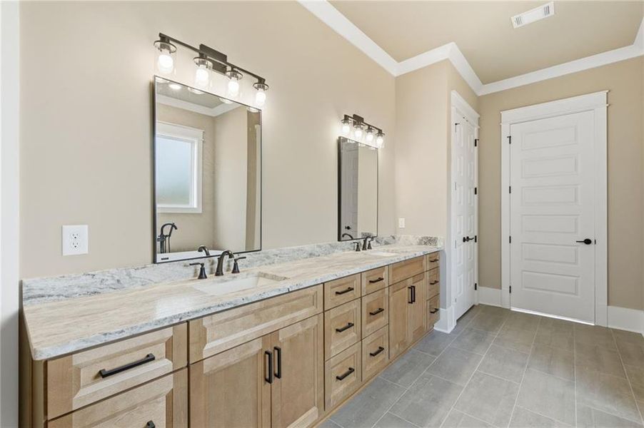 Furnished interior view inside a new home in , Jefferson (Image 49).