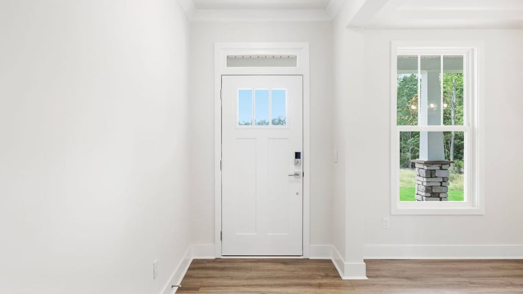 Spacious, unfurnished interior of a new home in Adams Glen, Greenville (Image 21).