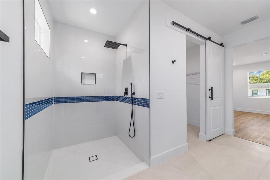 Furnished interior view inside a new home in , Ocala (Image 14).