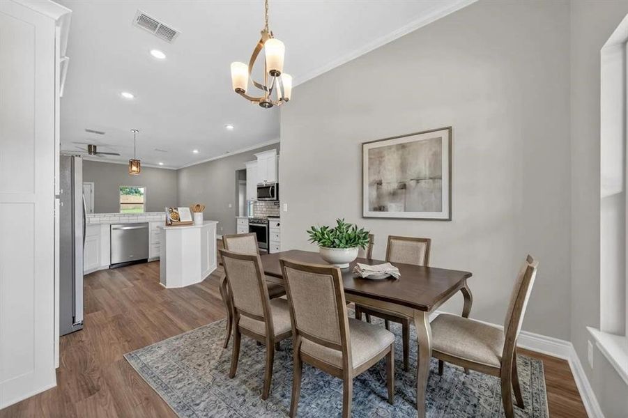 Virtually Staged Dining Area