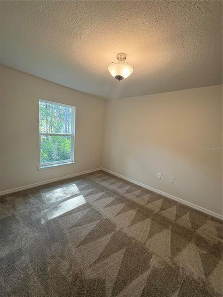 Spacious, unfurnished interior of a new home in , Citrus Springs (Image 13).