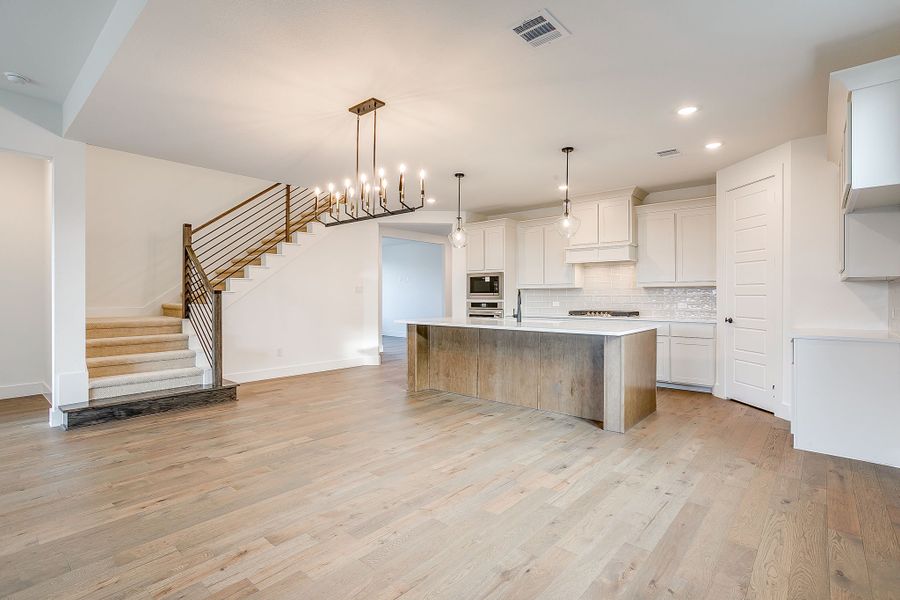 Representative furnished interior of a home built from the Valera by Graham Hart Home Builder in Bear Ridge, Burleson (Image 12).