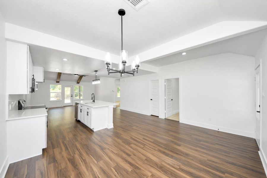 Designation dinning area right off the kitchen.